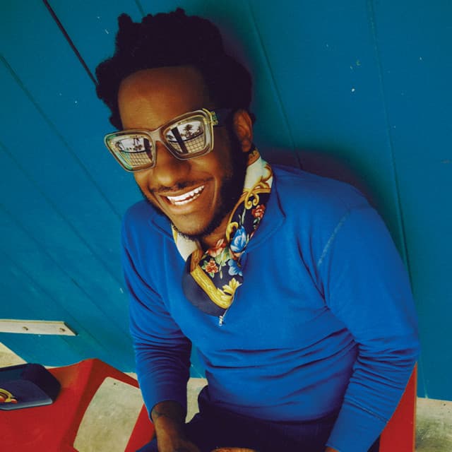Leon Bridges artist profile