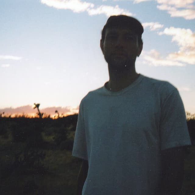 Novo Amor artist profile image