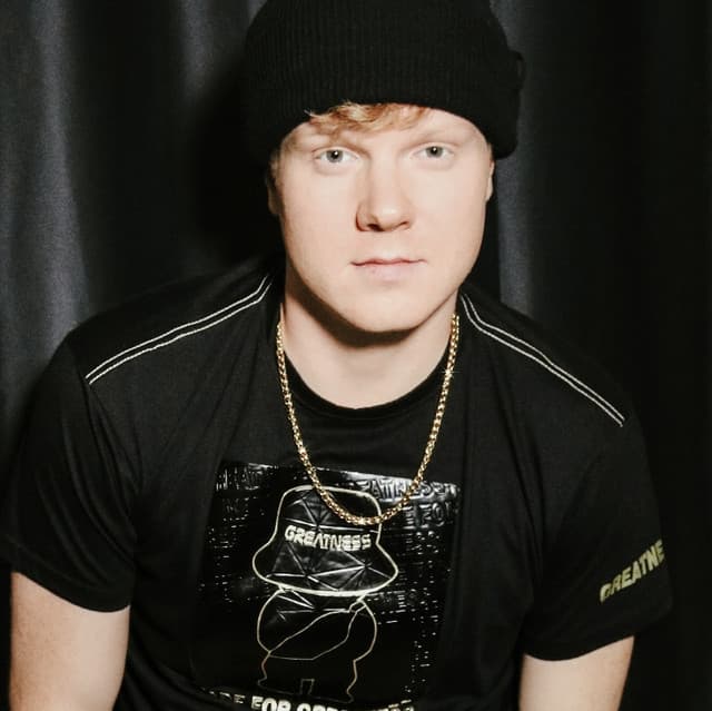 Adam Hicks artist profile image