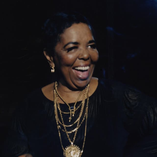 Cesária Evora profile