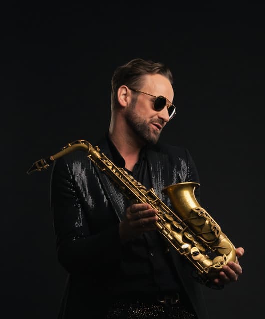 Max the Sax profile