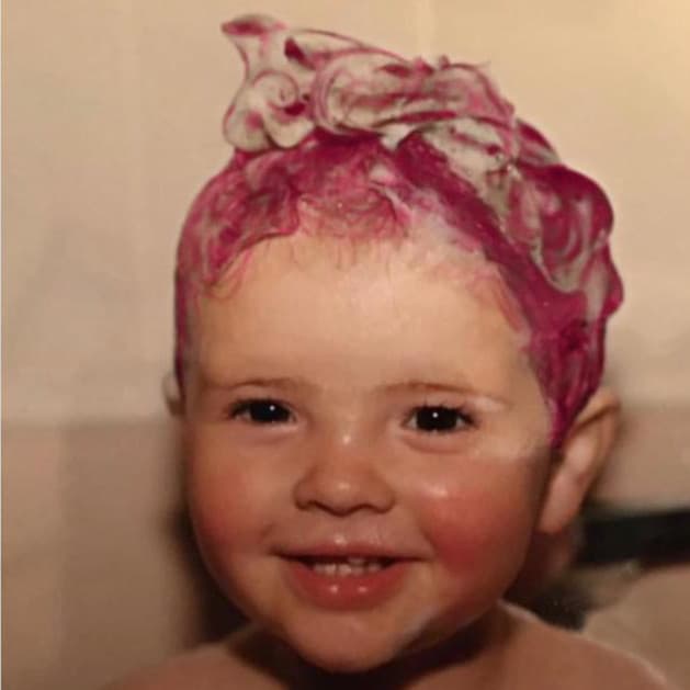 Emily Burns artist profile image