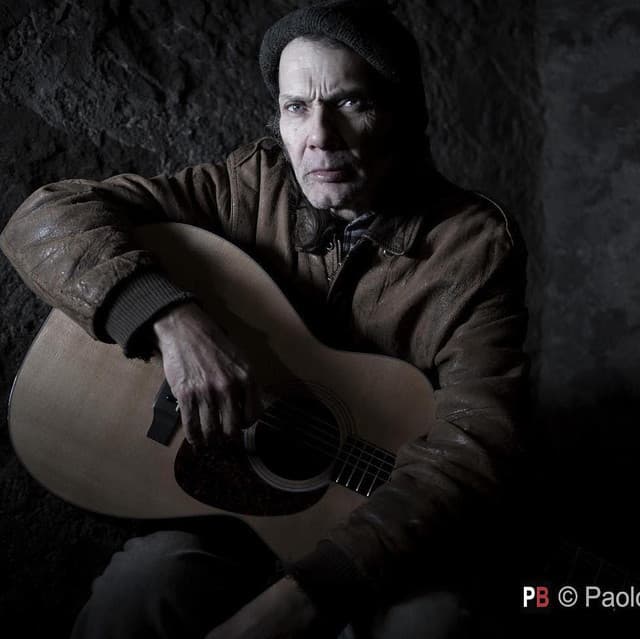 Malcolm Holcombe artist profile image