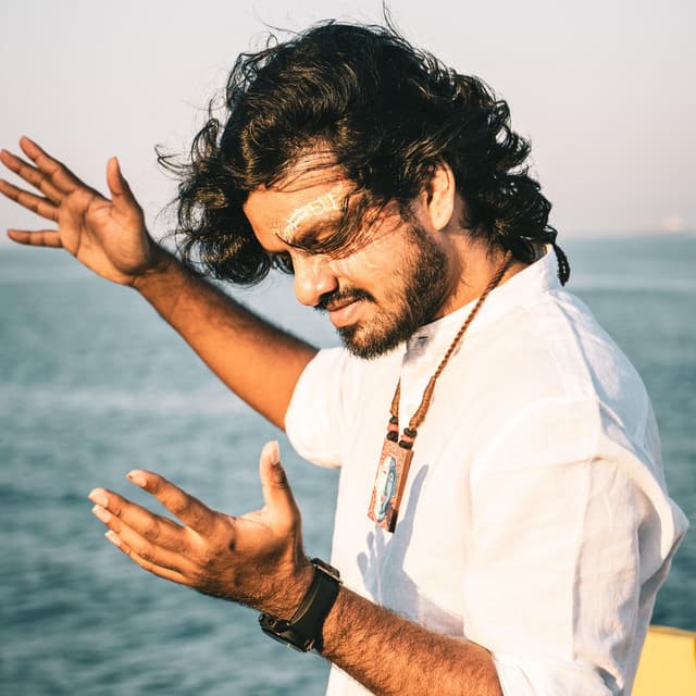 Sooraj Santhosh artist profile image