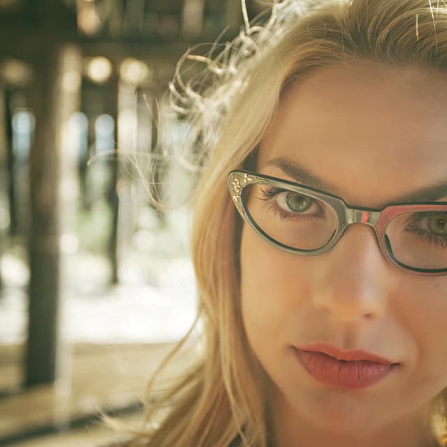 Mindy Gledhill artist profile image