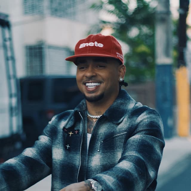 Ozuna artist profile