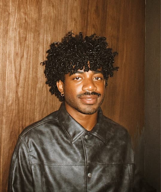 BRONZE AVERY artist profile image