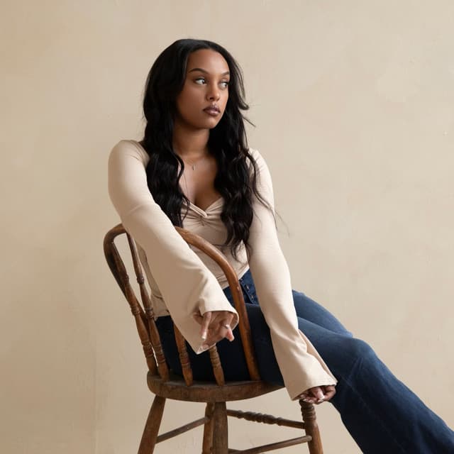 Ruth B. artist profile image