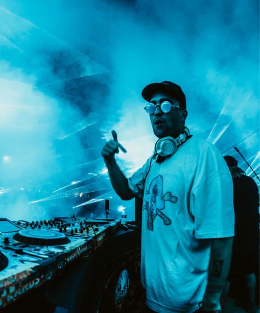 DRINKURWATER artist profile