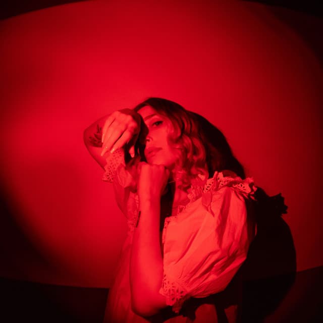 VÉRITÉ artist profile image