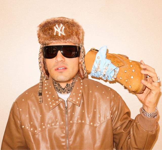 Dale Pututi artist profile image