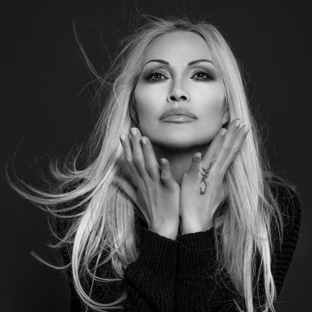 Anna Oxa artist profile image