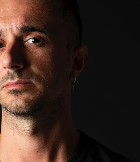 LEON (Italy) artist profile image