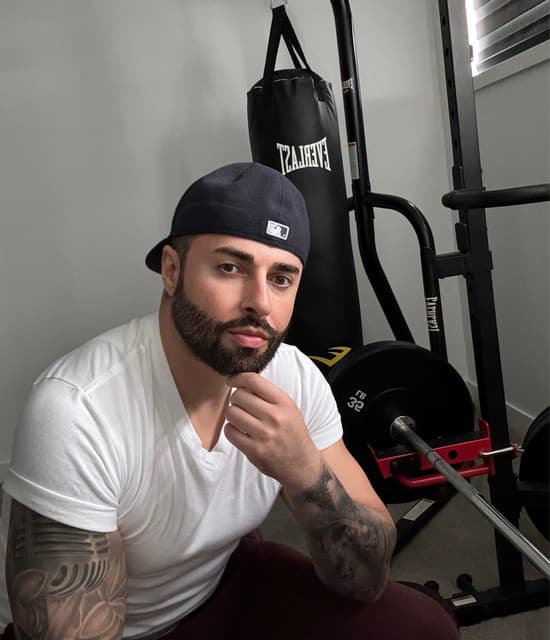 Dillin Hoox artist profile image