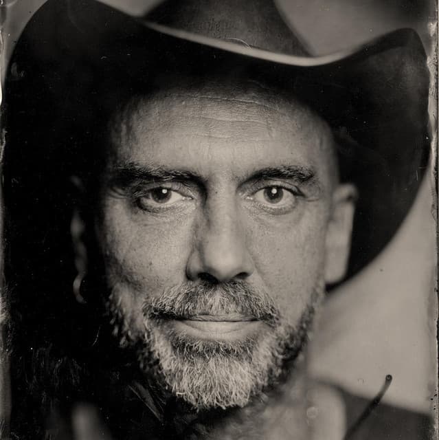 Tim Eriksen artist profile image