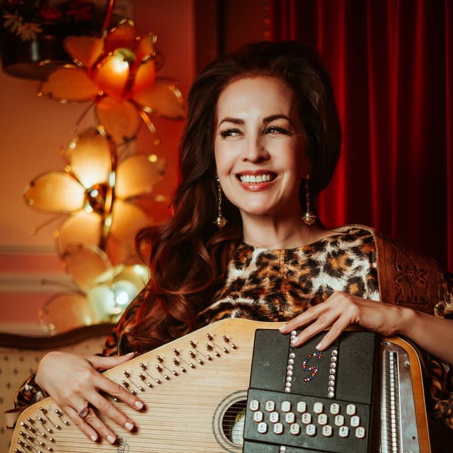 Grey DeLisle artist profile image