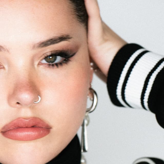 Lauren Spencer Smith artist profile image