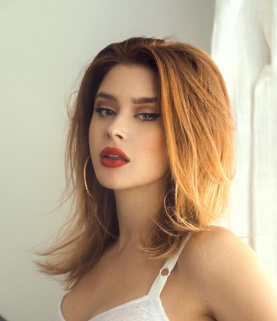Renee Olstead profile