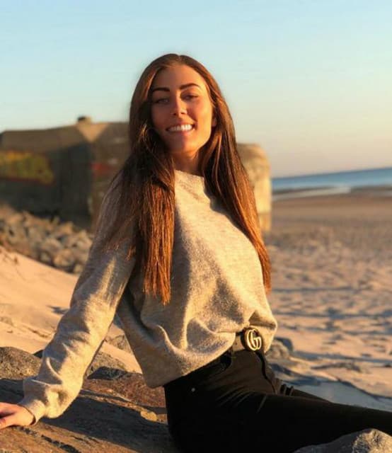 Michelle Collin artist profile image