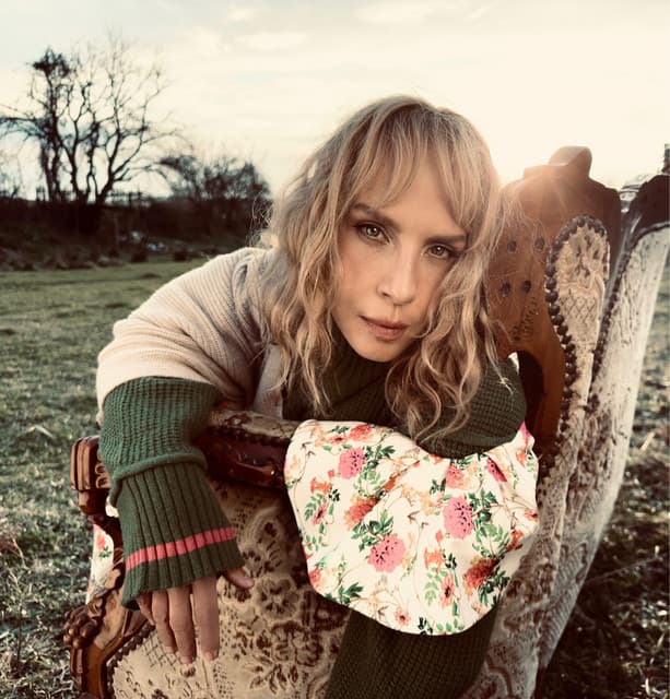 Sertab Erener artist profile image