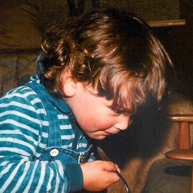 the intern artist profile image