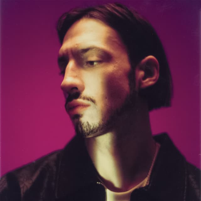 Roméo Elvis artist profile image