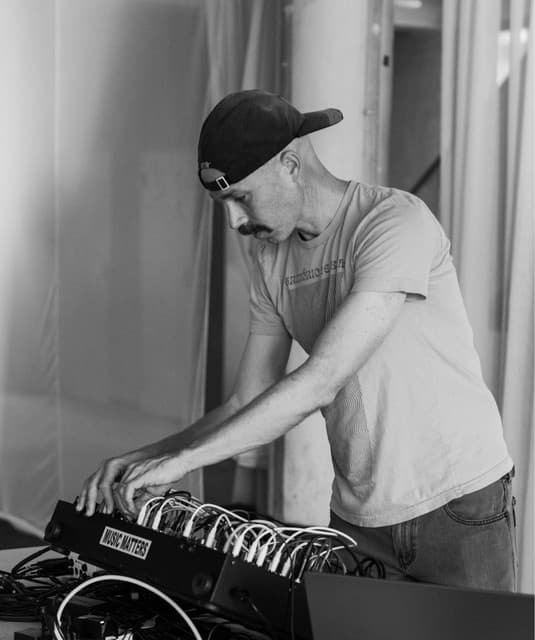 Ryan J Raffa artist profile image