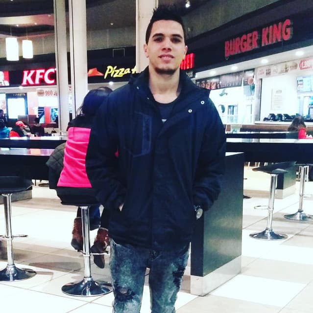 Marlon Piedra Cardoso artist profile image