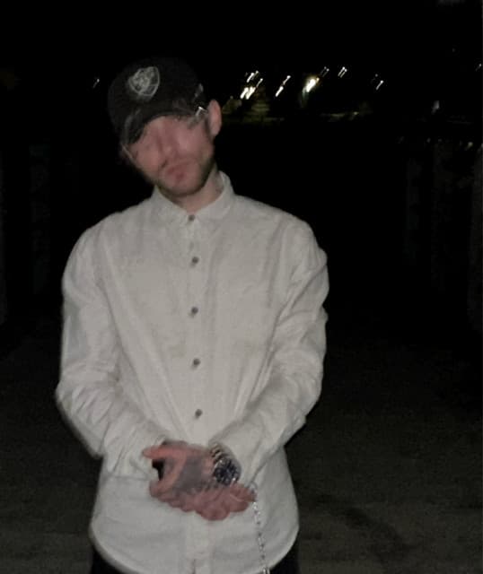 BrxkenBxy artist profile image