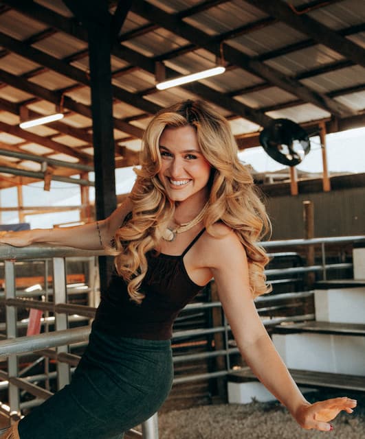 Harper Grace artist profile image