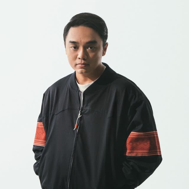 Dipha Barus artist profile image