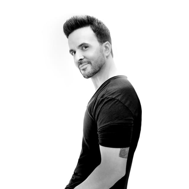 Luis Fonsi's artist profile image