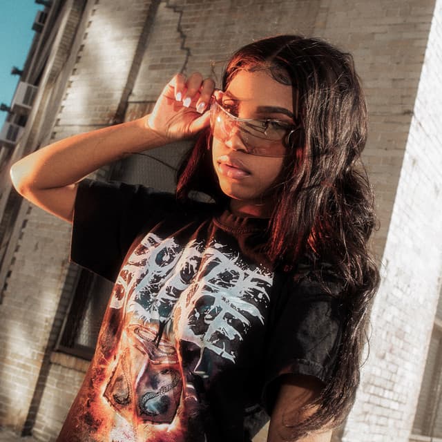 Perri Jones artist profile image