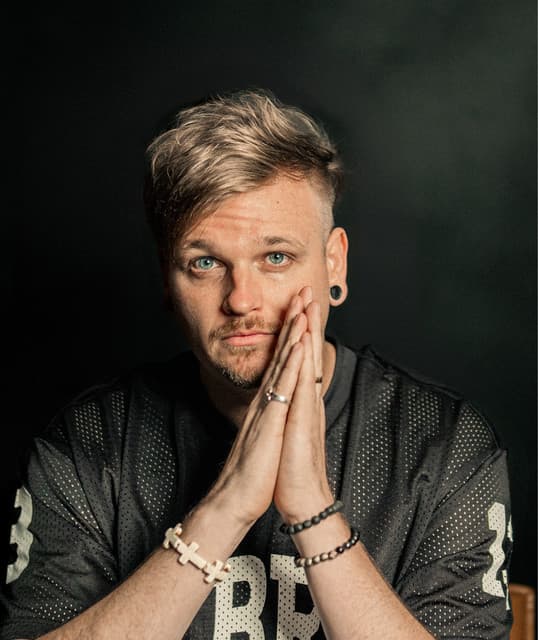 Kurtis Hoppie artist profile image