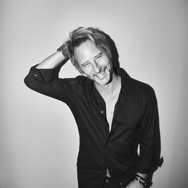 Chesney Hawkes artist profile image