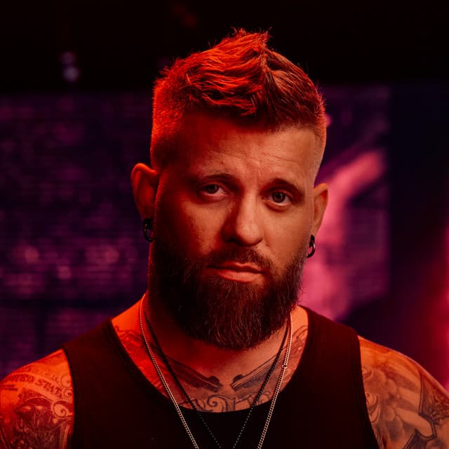 Brantley Gilbert's artist profile image