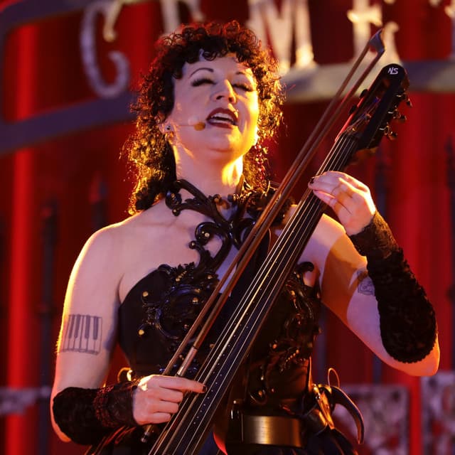 Unwoman artist profile image