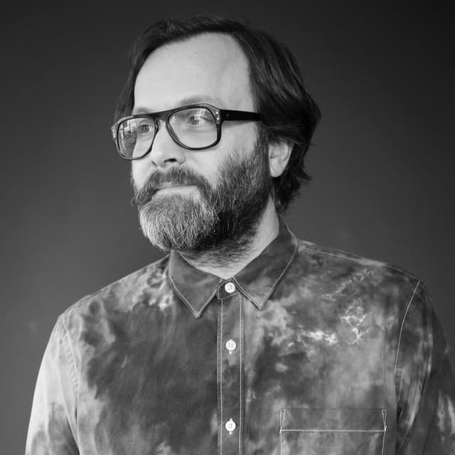 Stuart Bogie's artist profile image