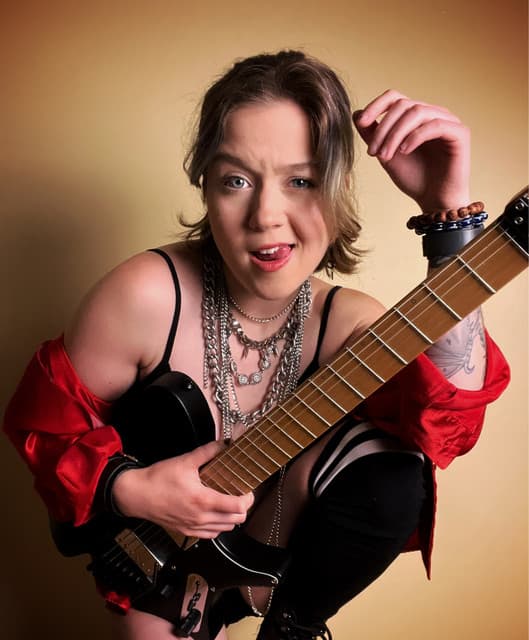 Erin Coburn artist profile image