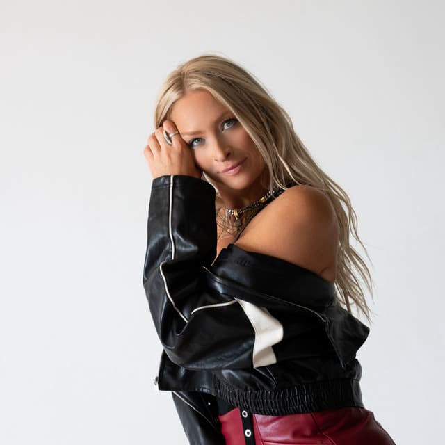 Maddy O'Neal artist profile