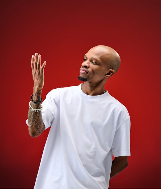 Enoo Napa artist profile