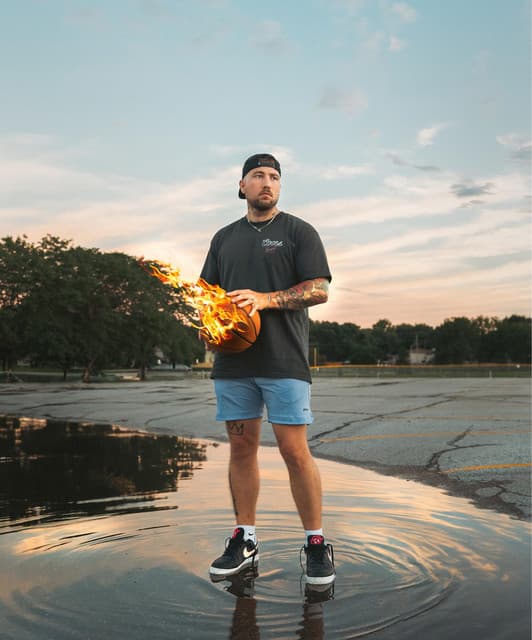 Vic Sage artist profile image