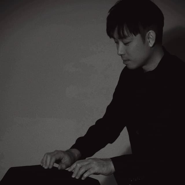 Takahiro Izumikawa artist profile image