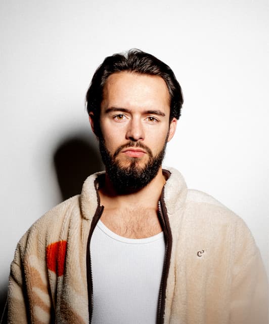 Julien Fade artist profile image