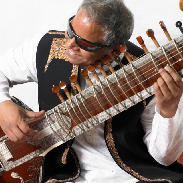 Baluji Shrivastav artist profile image