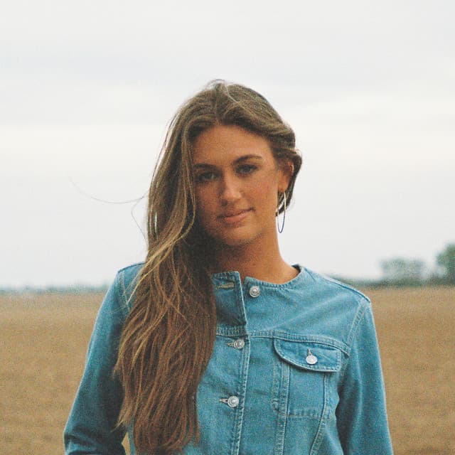 Lauren Watkins artist profile