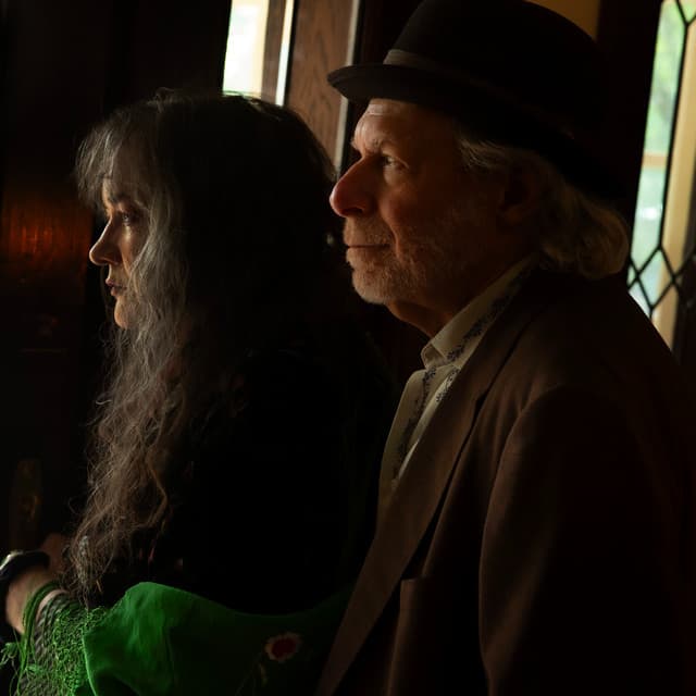 Buddy & Julie Miller artist profile image