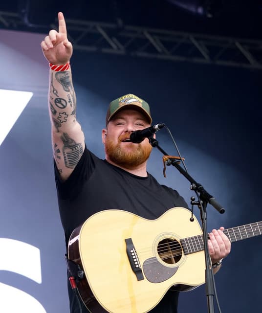 Cammy Barnes artist profile image