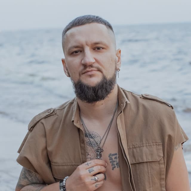 Anton Ishutin artist profile image