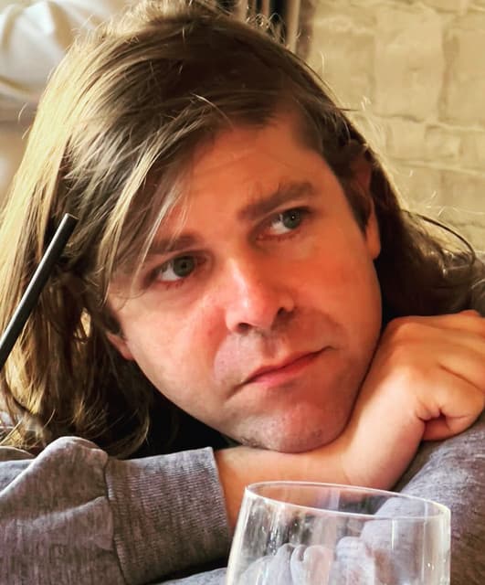 Ariel Pink artist profile image